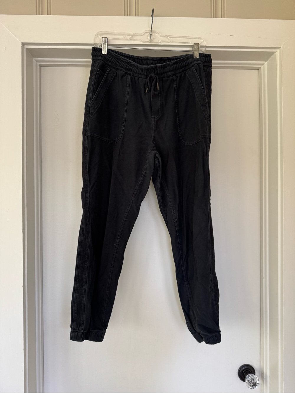 Athleta black Farallon joggers sz 10